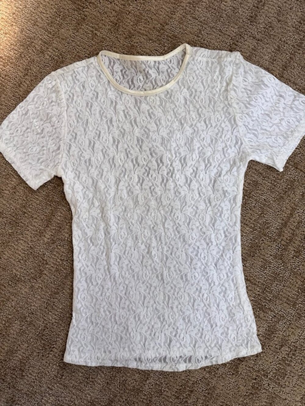 VTG Deena White Floral Lace T Shirt Top Size 32 Petite